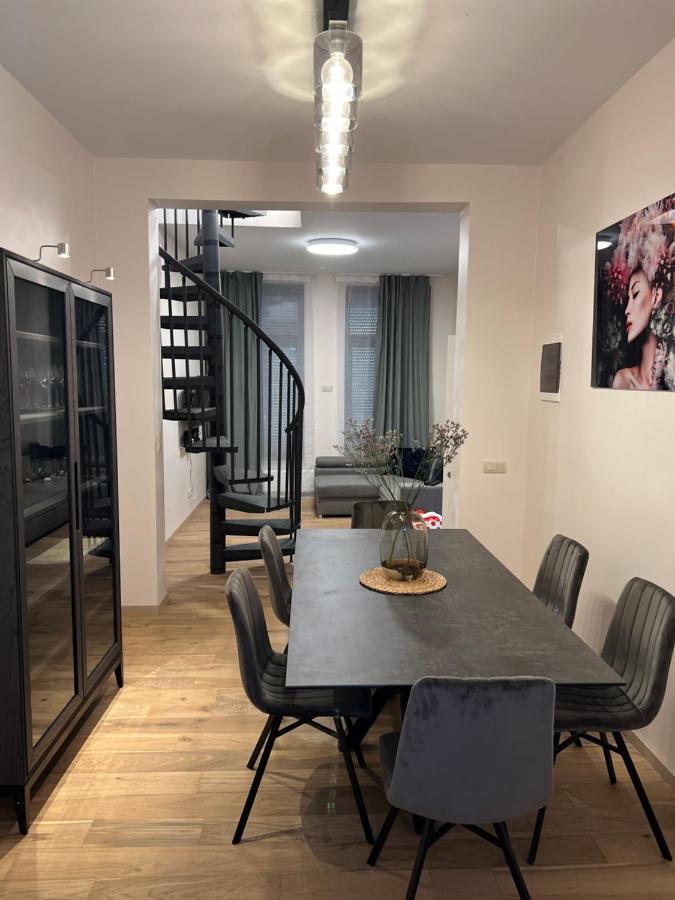 Exclusive Two-Level Apartment With Private Terrace On The Canal Brussel Buitenkant foto