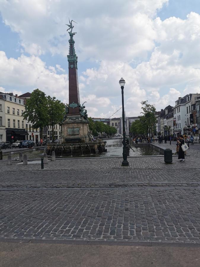 Exclusive Two-Level Apartment With Private Terrace On The Canal Brussel Buitenkant foto